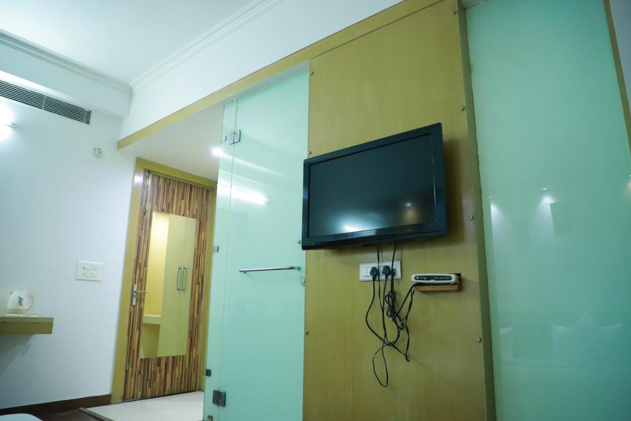 Hotel Parth Inn Ghaziabad Extérieur photo