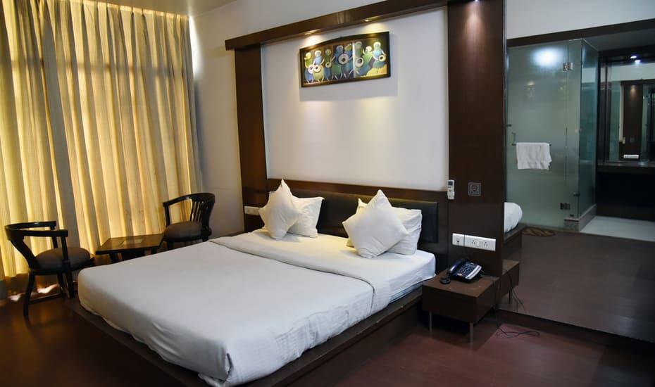 Hotel Parth Inn Ghaziabad Extérieur photo
