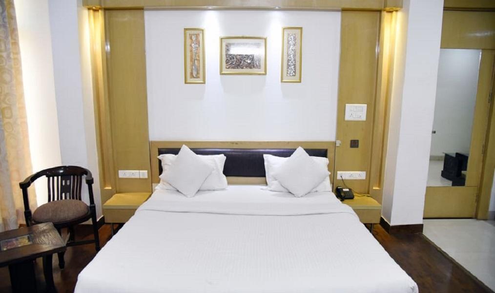 Hotel Parth Inn Ghaziabad Extérieur photo