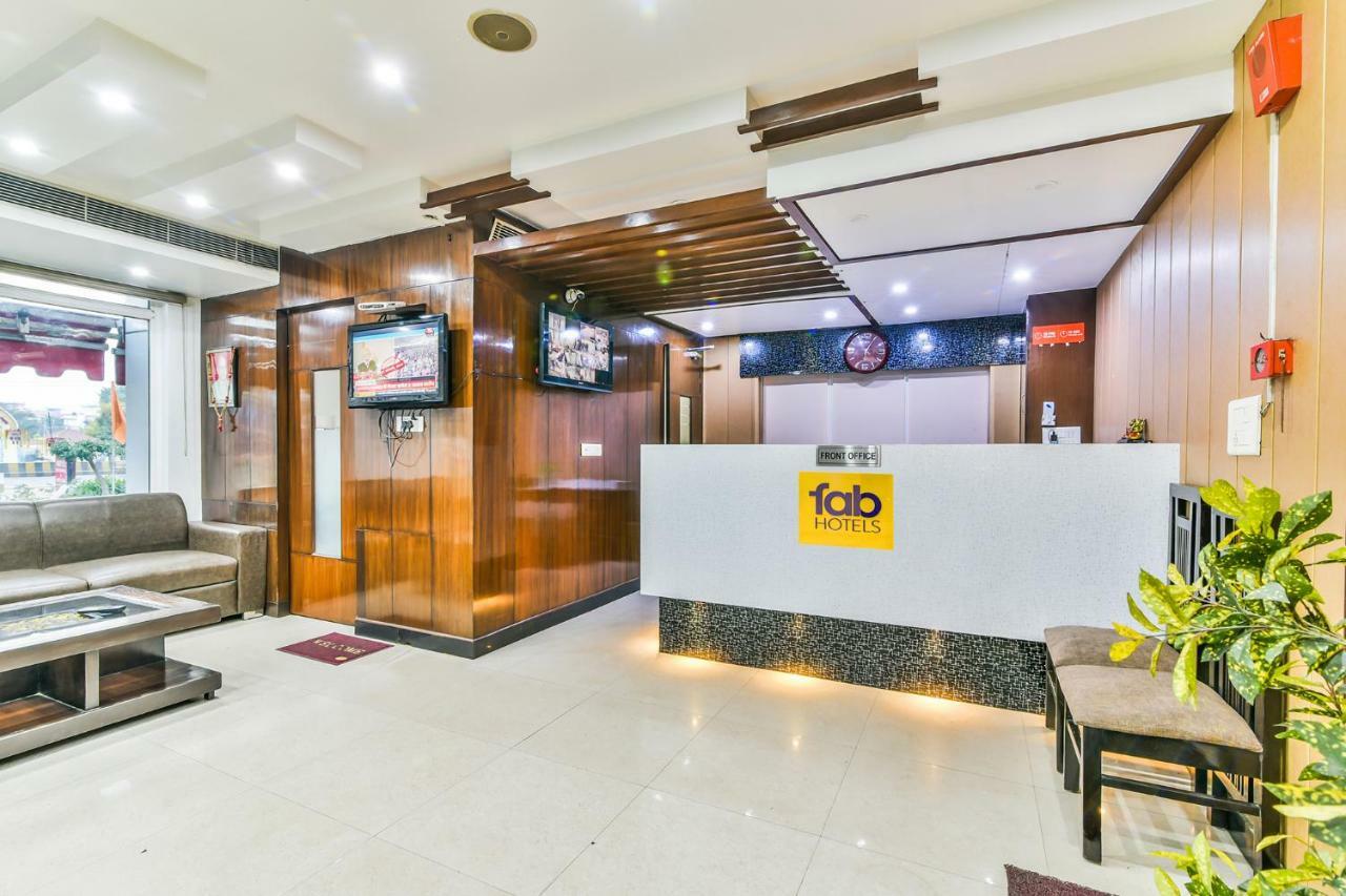 Hotel Parth Inn Ghaziabad Extérieur photo