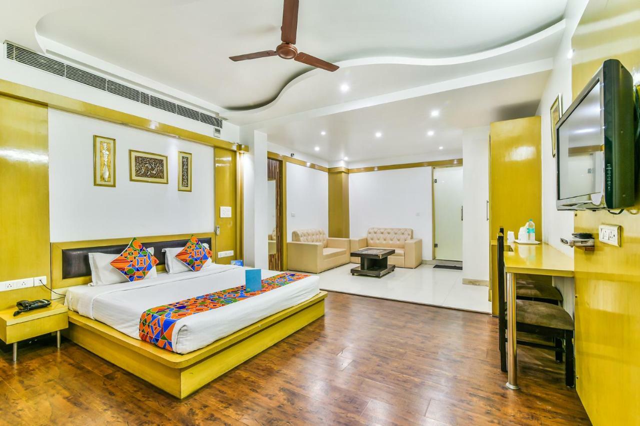 Hotel Parth Inn Ghaziabad Extérieur photo